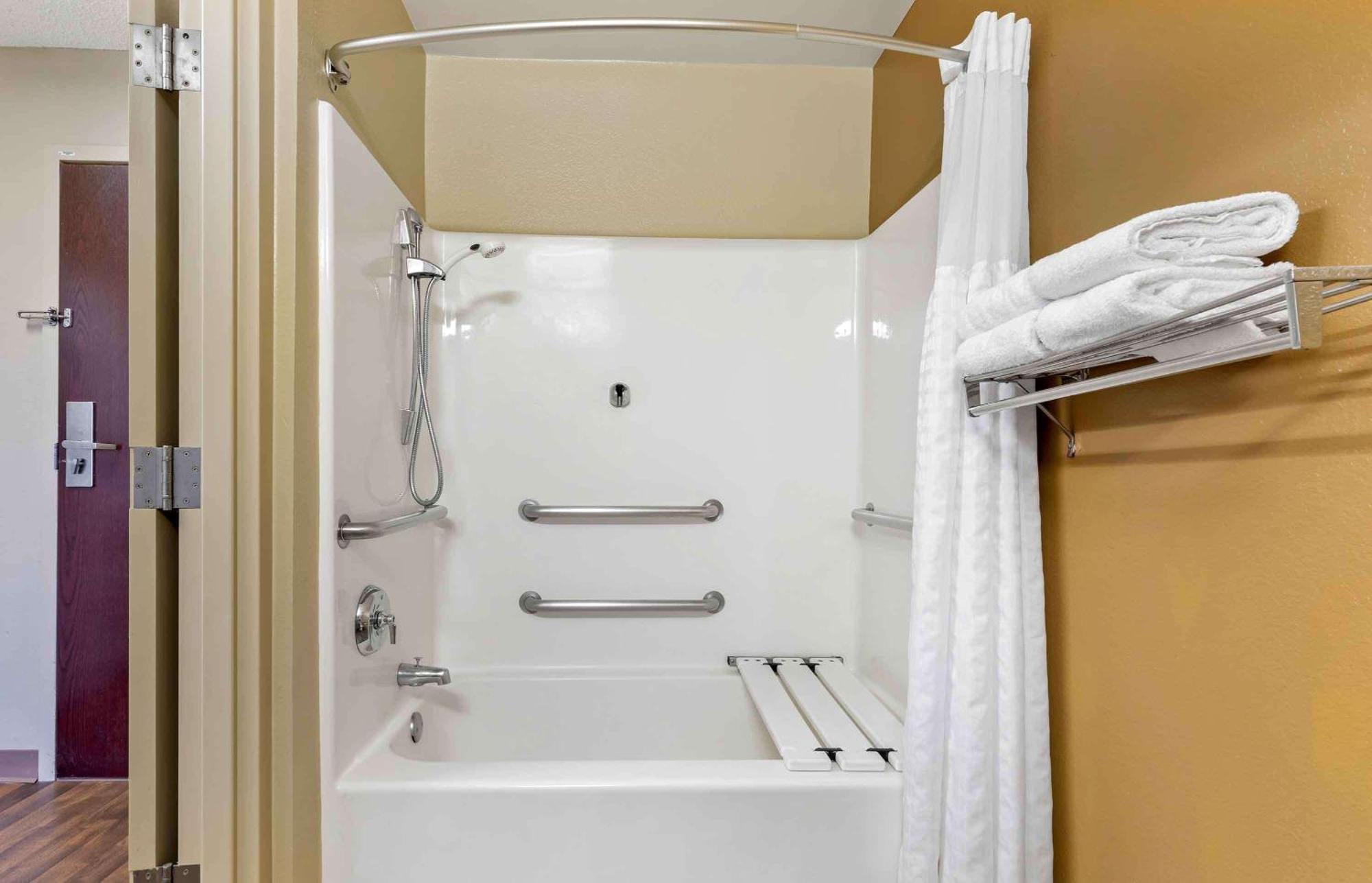 Extended Stay America Suites - Detroit - Кантон Экстерьер фото