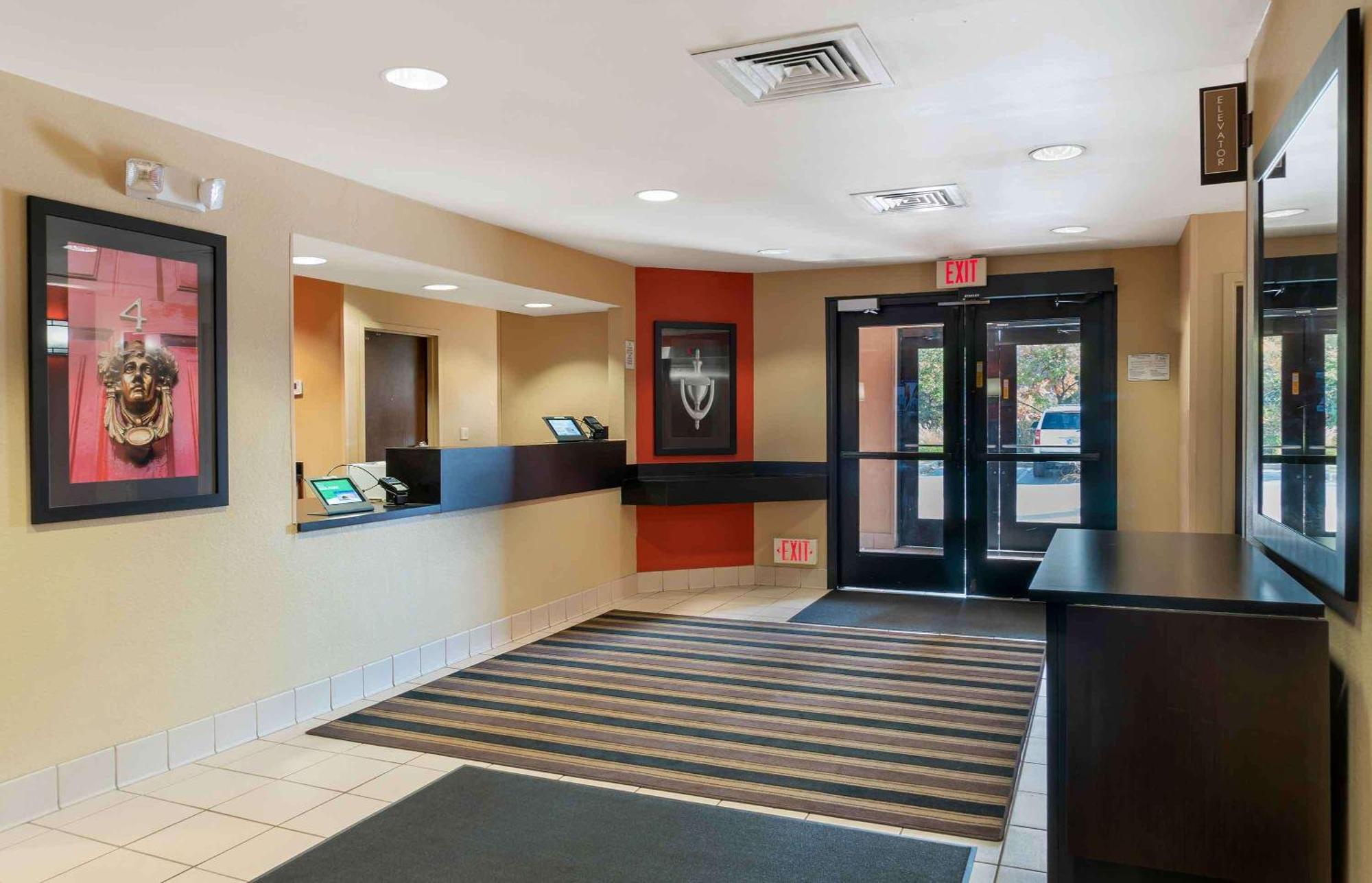 Extended Stay America Suites - Detroit - Кантон Экстерьер фото
