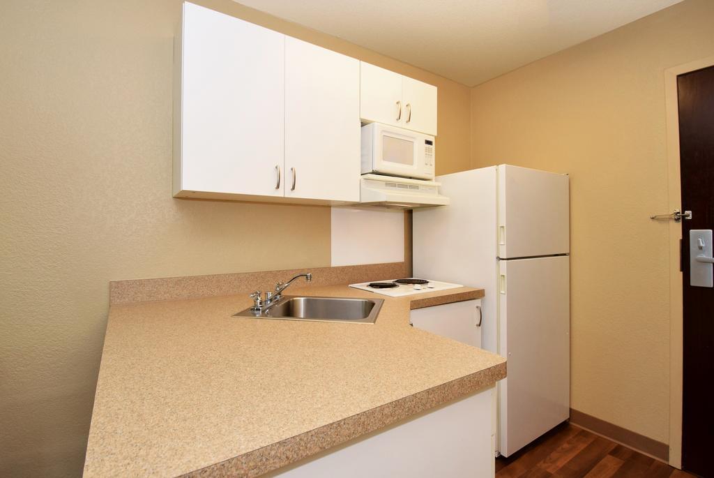 Extended Stay America Suites - Detroit - Кантон Экстерьер фото