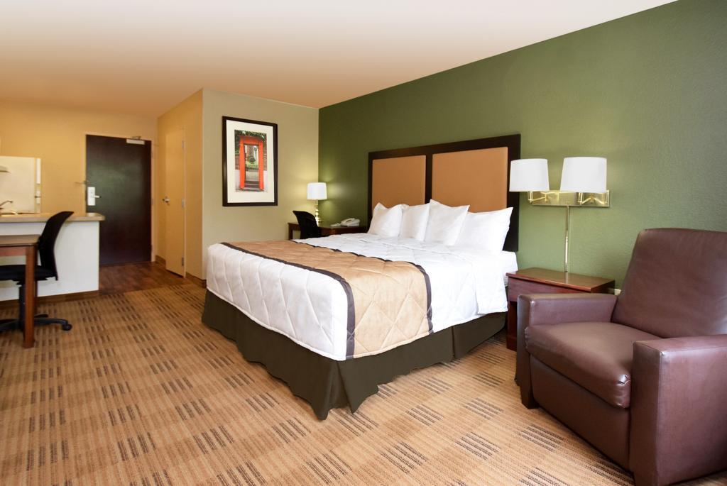 Extended Stay America Suites - Detroit - Кантон Экстерьер фото